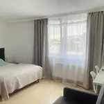 홈스테이 I Ula Z Pieknym Ogrodem I Sniadaniami