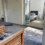 홈스테이 I Ula Z Pieknym Ogrodem I Sniadaniami 우스트 노리 모르스키