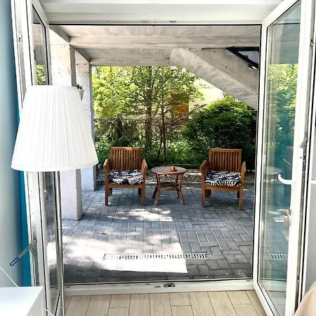 Goscinne I Ula 民宿 尤斯托尼莫斯基